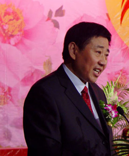 王英