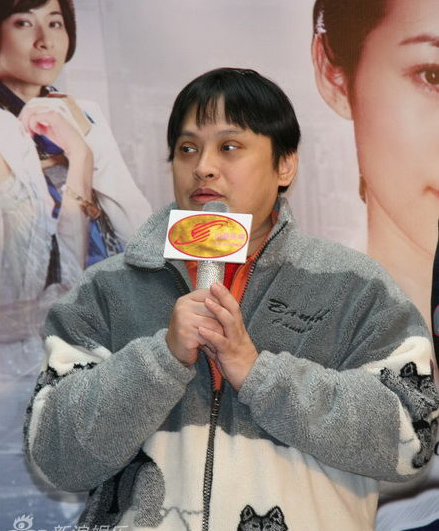 方泓仁