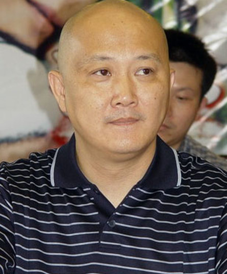 朱质冰