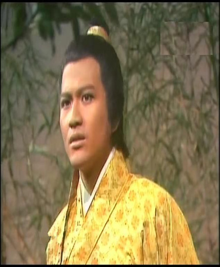 黄允财