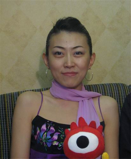 李薇